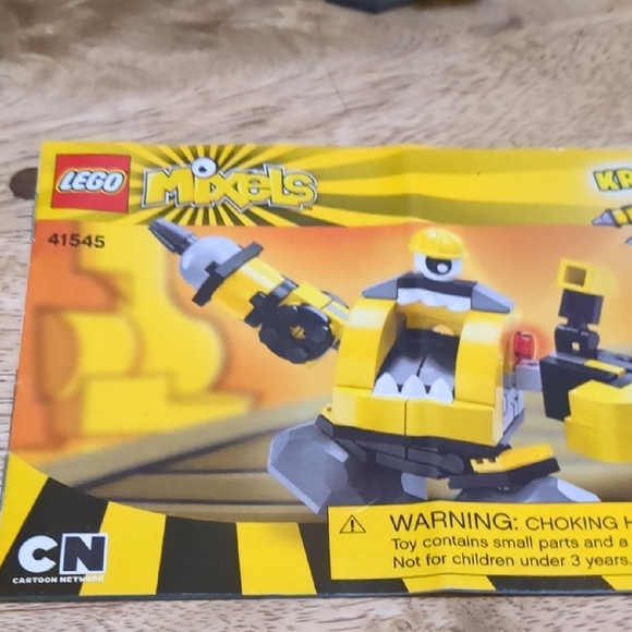 LEGO Mixels: 3 set Bundle - 41547 Wuzzo, 41547 Wuzzo, 41546 Forx - Picture 8 of 10